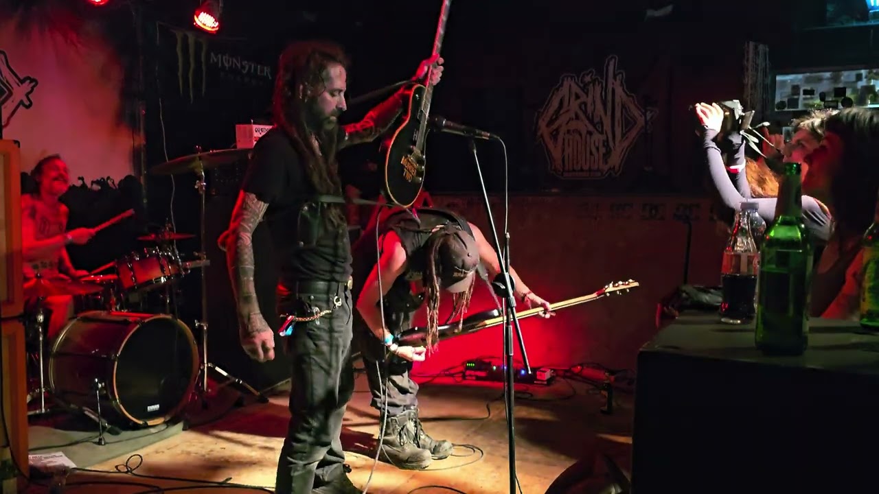 Dopethrone - Dry Hitter @ Grindhouse 02.08.2025