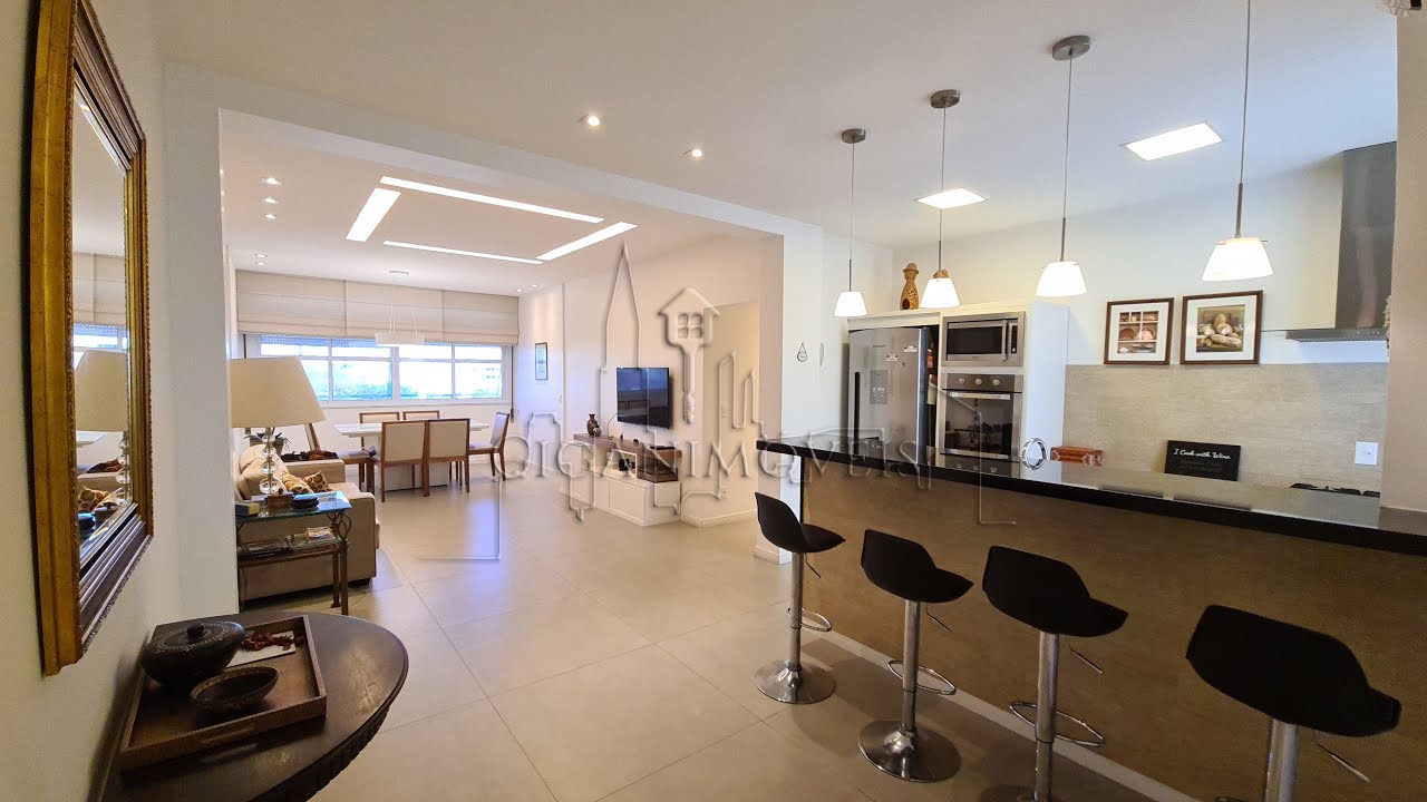 Apartamento à venda em Ipanema, 2 quartos, vista livre e sol da manhã. Código ZS046B