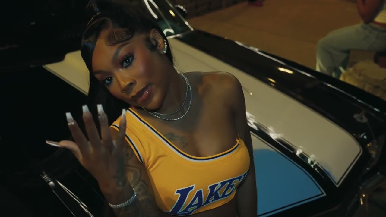Kayla B - HIT EM UP (Official music video)