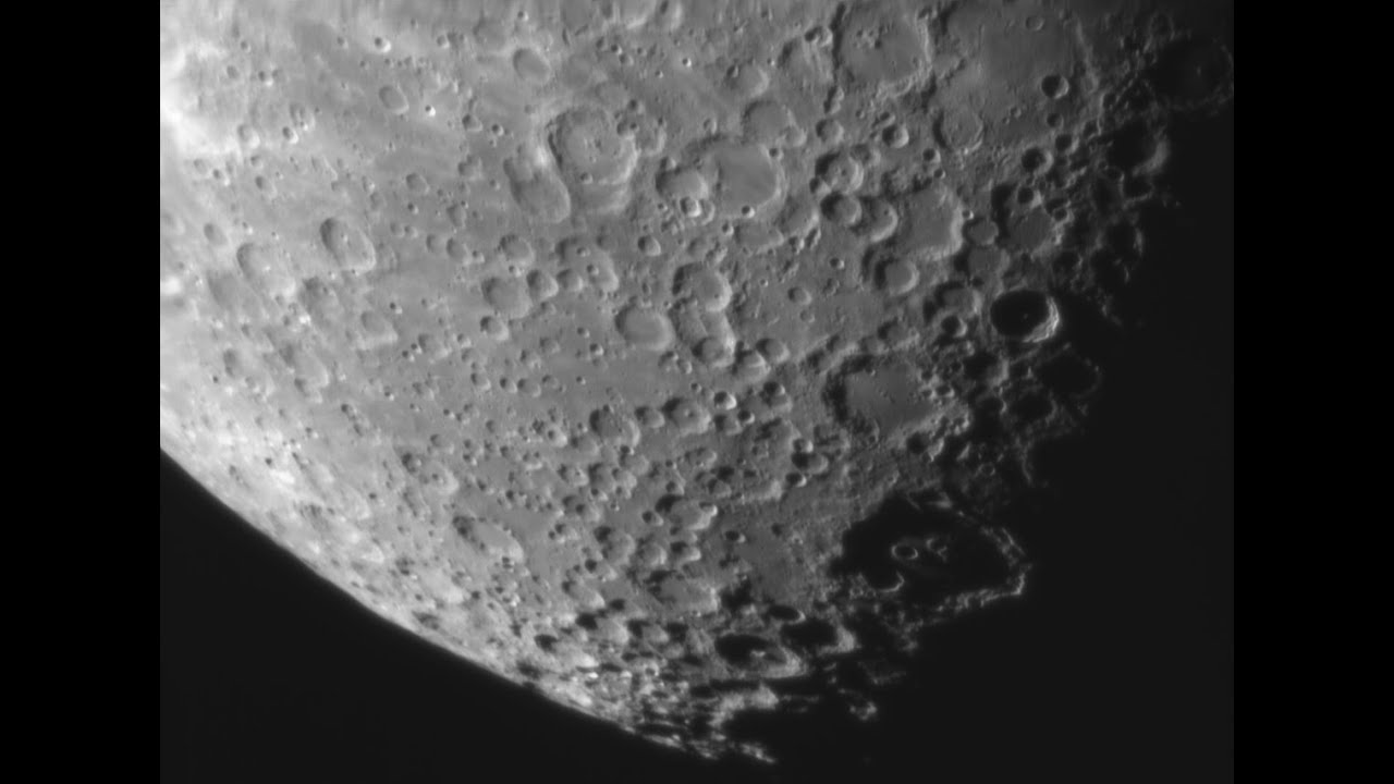 Księżyc przez teleskop sky watcher evostar 72ed