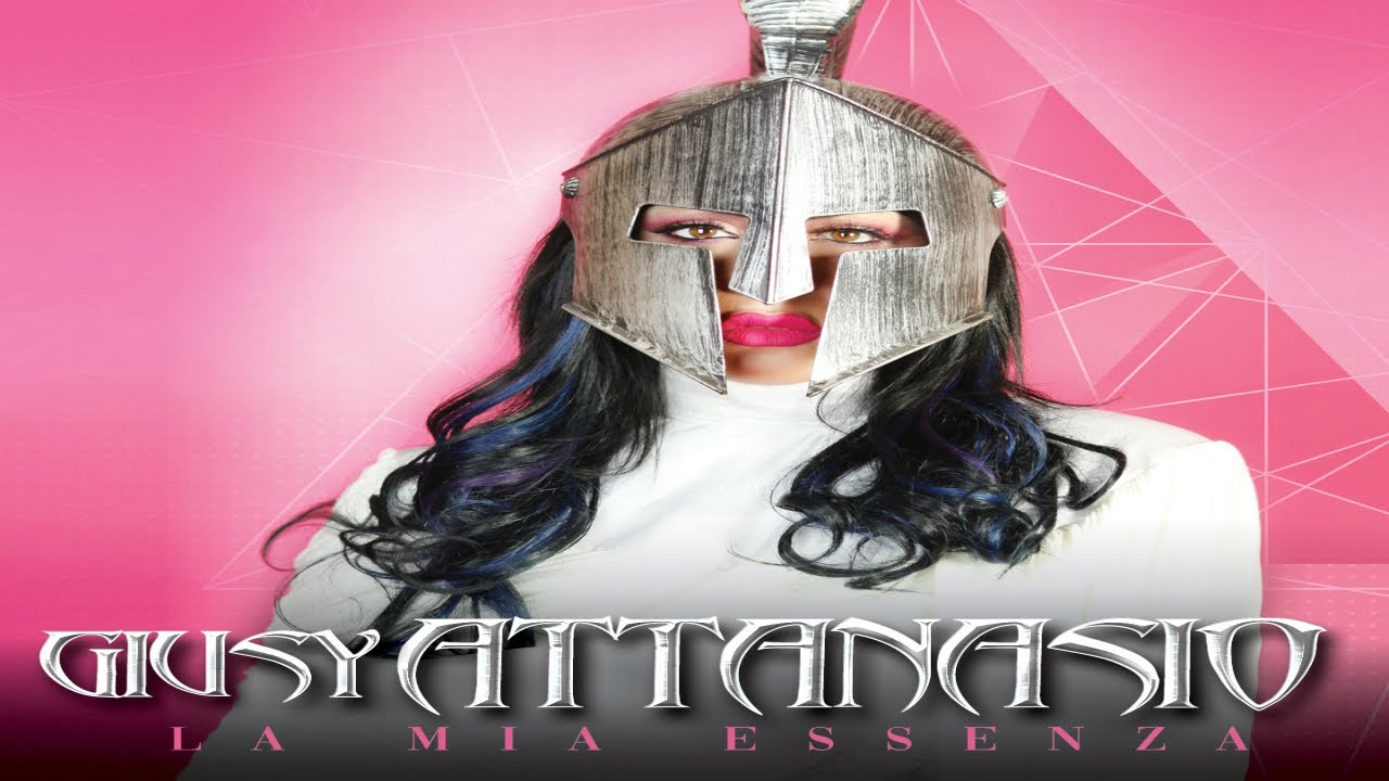 GIUSY ATTANASIO - Me so' stancata 'e perdere - (M.Leatico-G.Romano) Video ufficiale