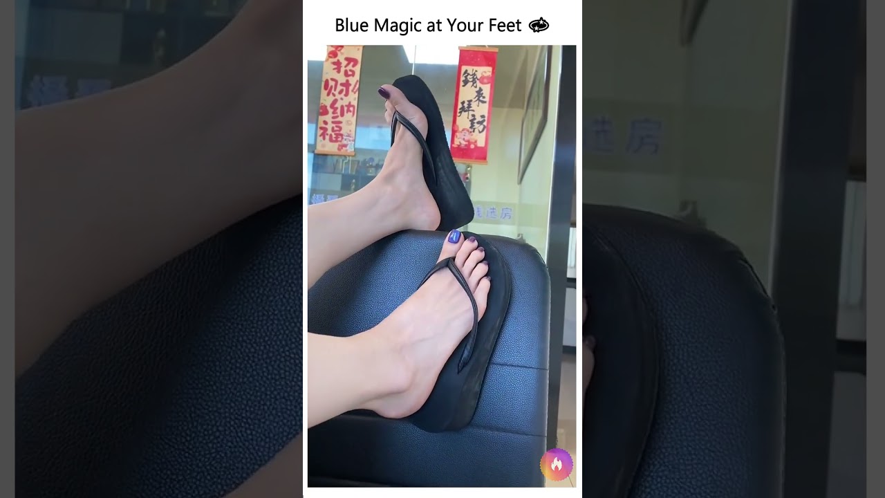 💙 Cat&rsquo;s Eye Toes ✨ Flip-Flops & Shiny Blue Pedicure Vibes 👡💅 #chictoes #highheels #shinebright