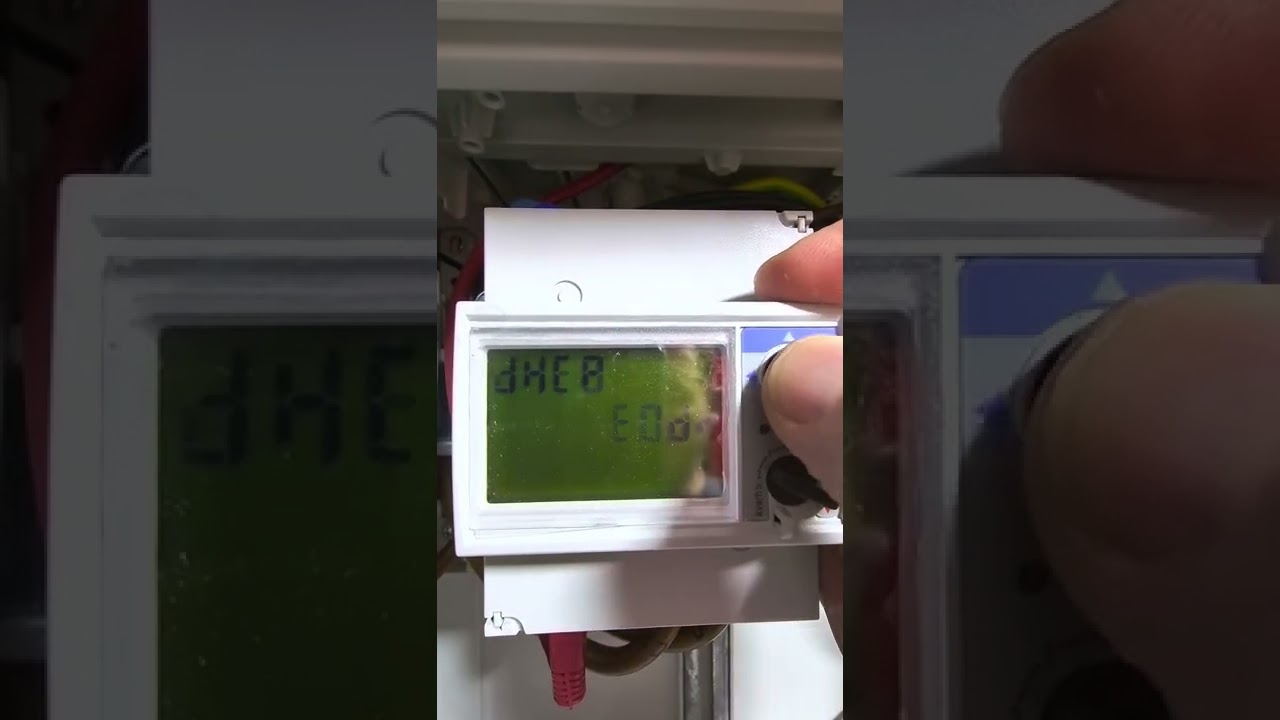 Victron Energy :: Carlo Gavazzi Energy Meter / EM24: DHCP aktivieren