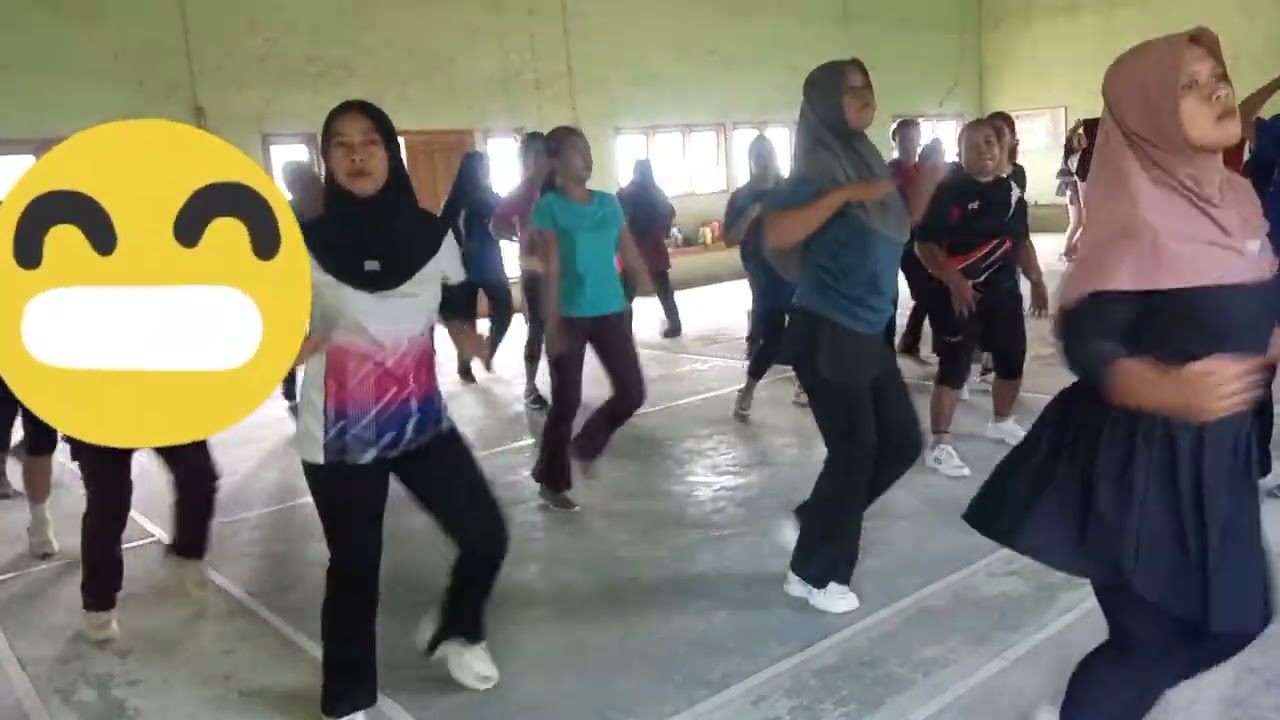 Gerak badan tipis tipis,,, sehat bersama...!!! Lanjut makan makan