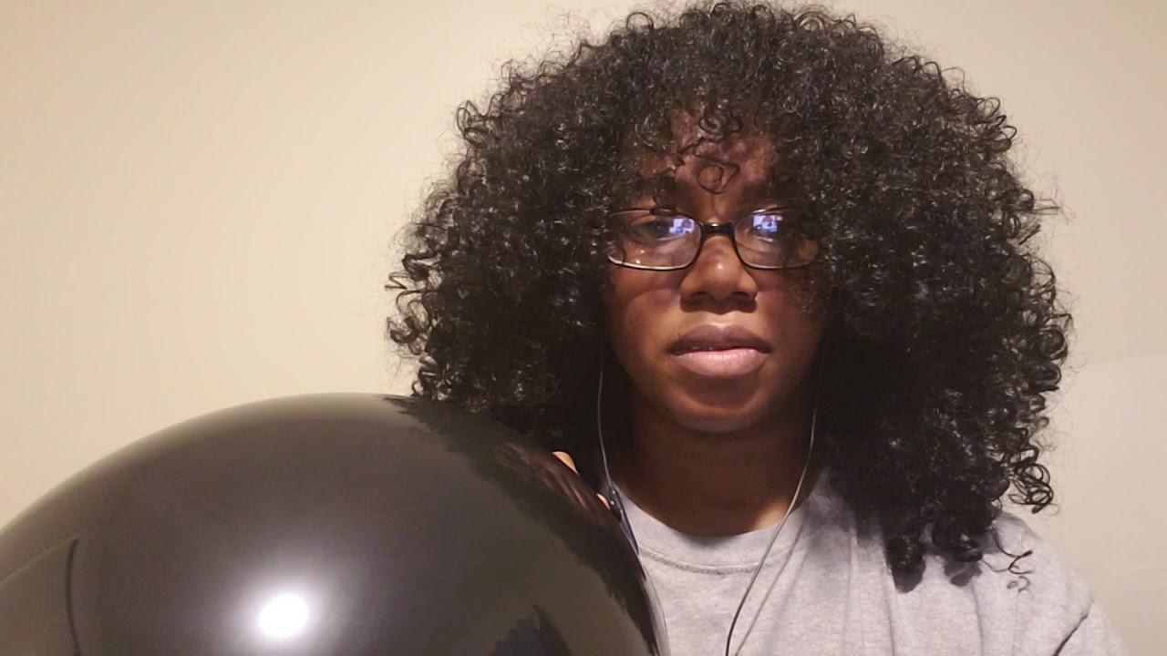 Asmr balloon sounds ~ tapping triggers