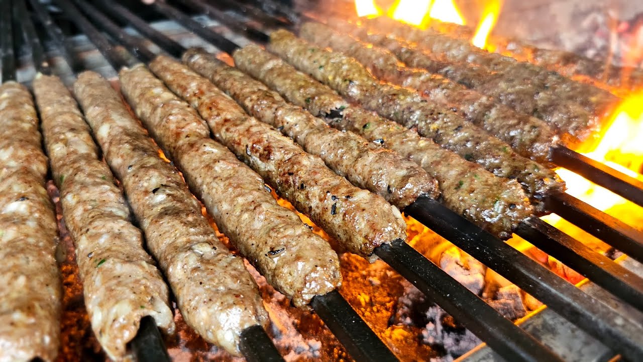 Beef seekh kabab recipe/ بیف سیخ کباب گھر بنایں ریسٹورنٹس کو کہیں بائے بائے🥰