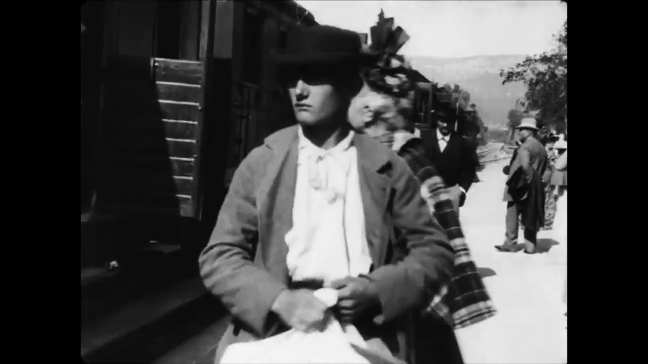 La Ciotat'a Bir Trenin Varışı/Arrival of a Train at La Ciotat,1896 #firstfilms #lumiere #cinema #art