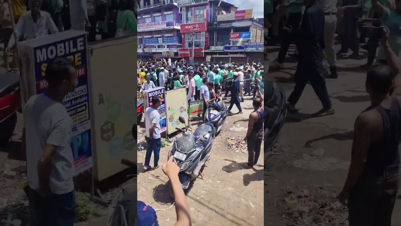 police lathi charge to the students