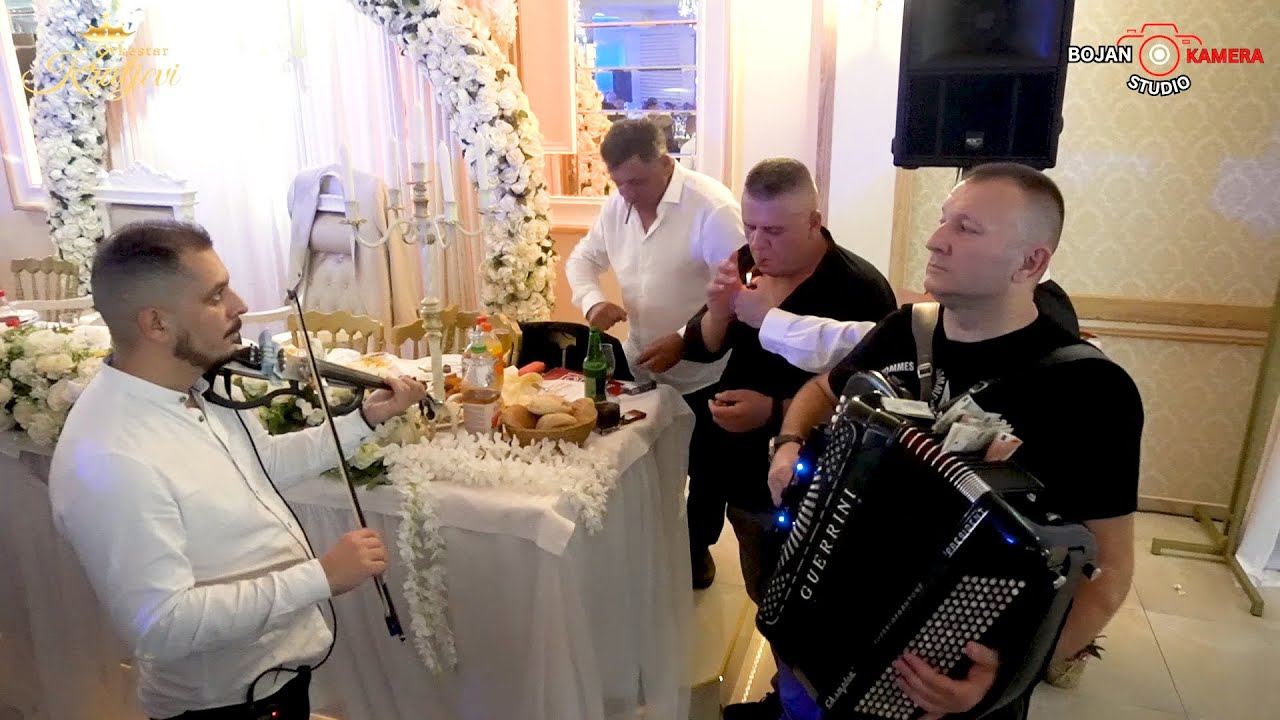 NAJLEPSE SE KOLO IGRA KAD KRALJEVI SVIRAJU ( PRINCES WHITE POZAREVAC )