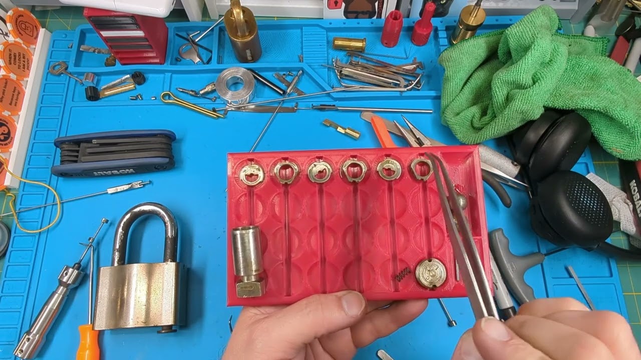 (64) Sargent & Greenleaf Environmental Lock P&G