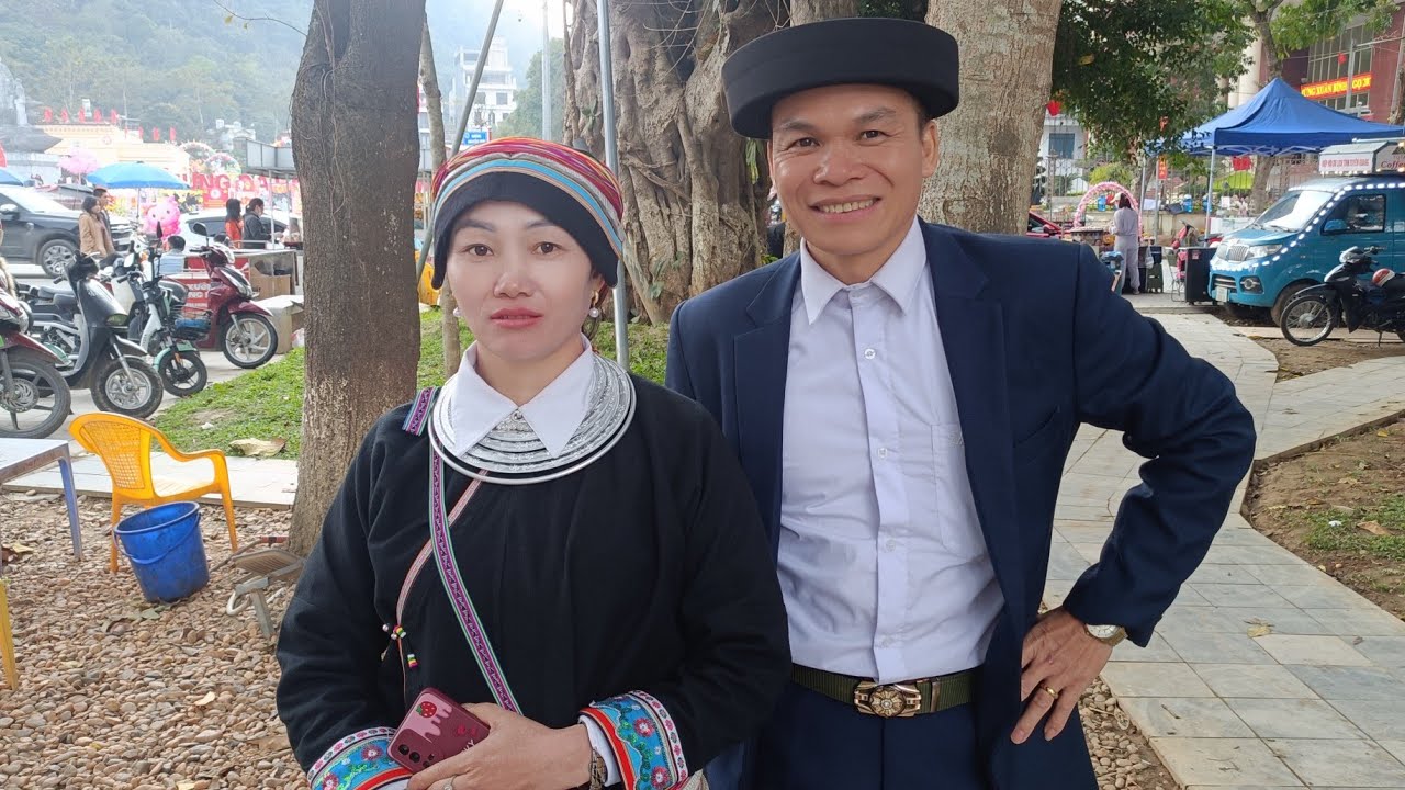 Mụ chẩu ghì lẹng hát hay quá 
