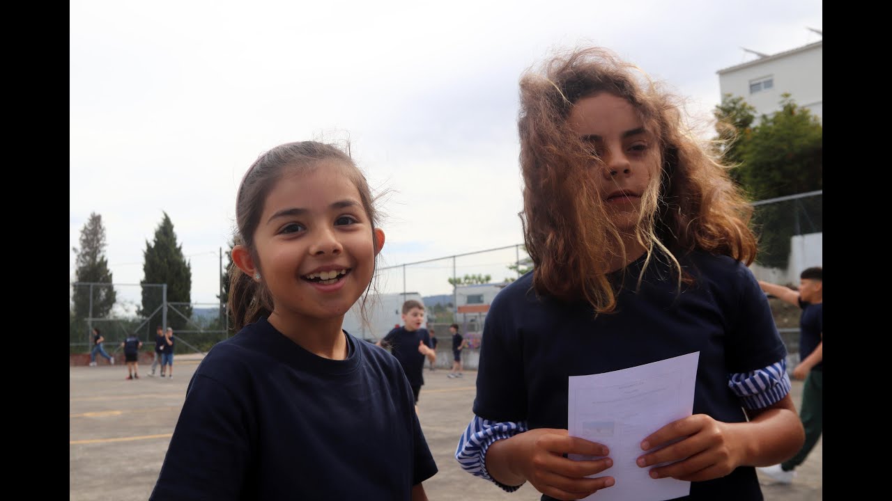 Laço Azul humano com alunos da EB1 da Conchada