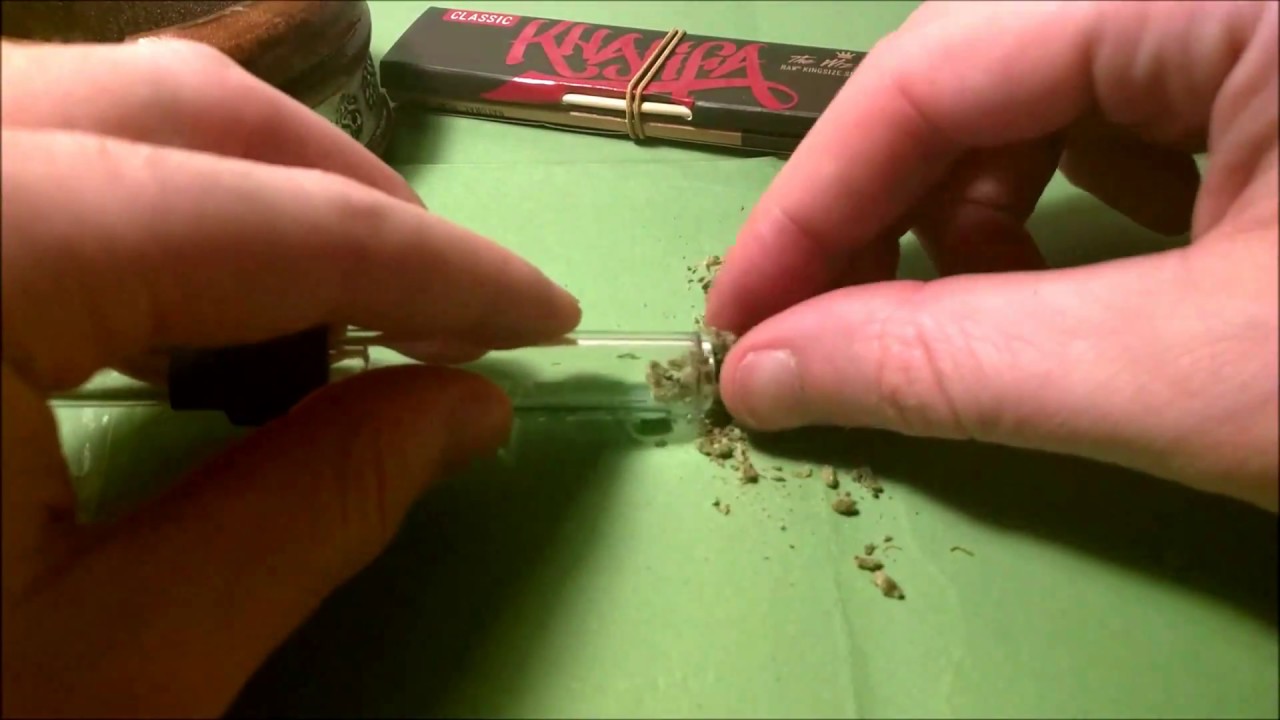 WOW!  - Glass Blunt | Grav Labs Glass Blunt | My Glass Blunt Review | Me Smoking Glass Blunt
