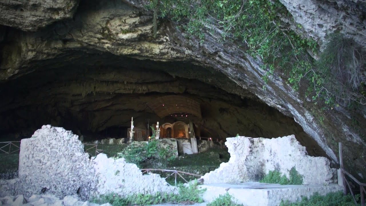 Grotta San Michele Arcangelo