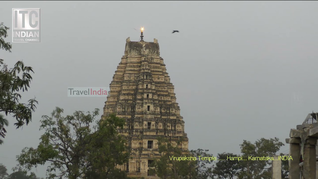 VIRUPAKSHA TEMPLE, HAMPI, KARNATAKA