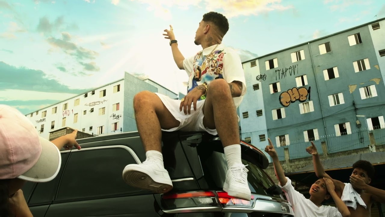 2. VEIGH - LUXO NO MORRO