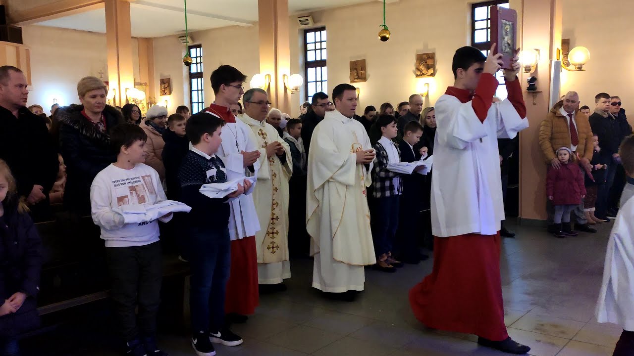 Nowi ministranci  w parafii Świętego Krzyża w Płocku