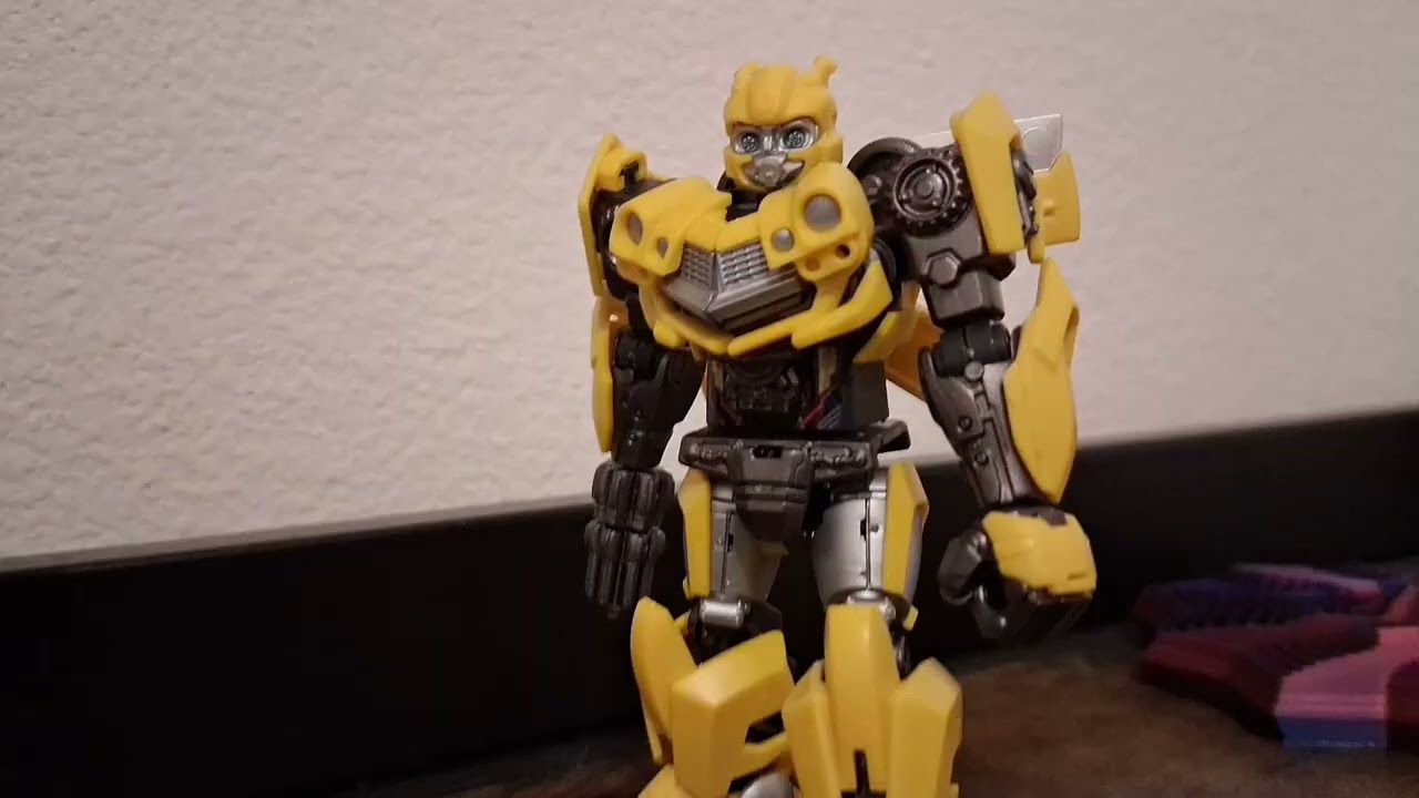Optimus Prime versus Bumblebee