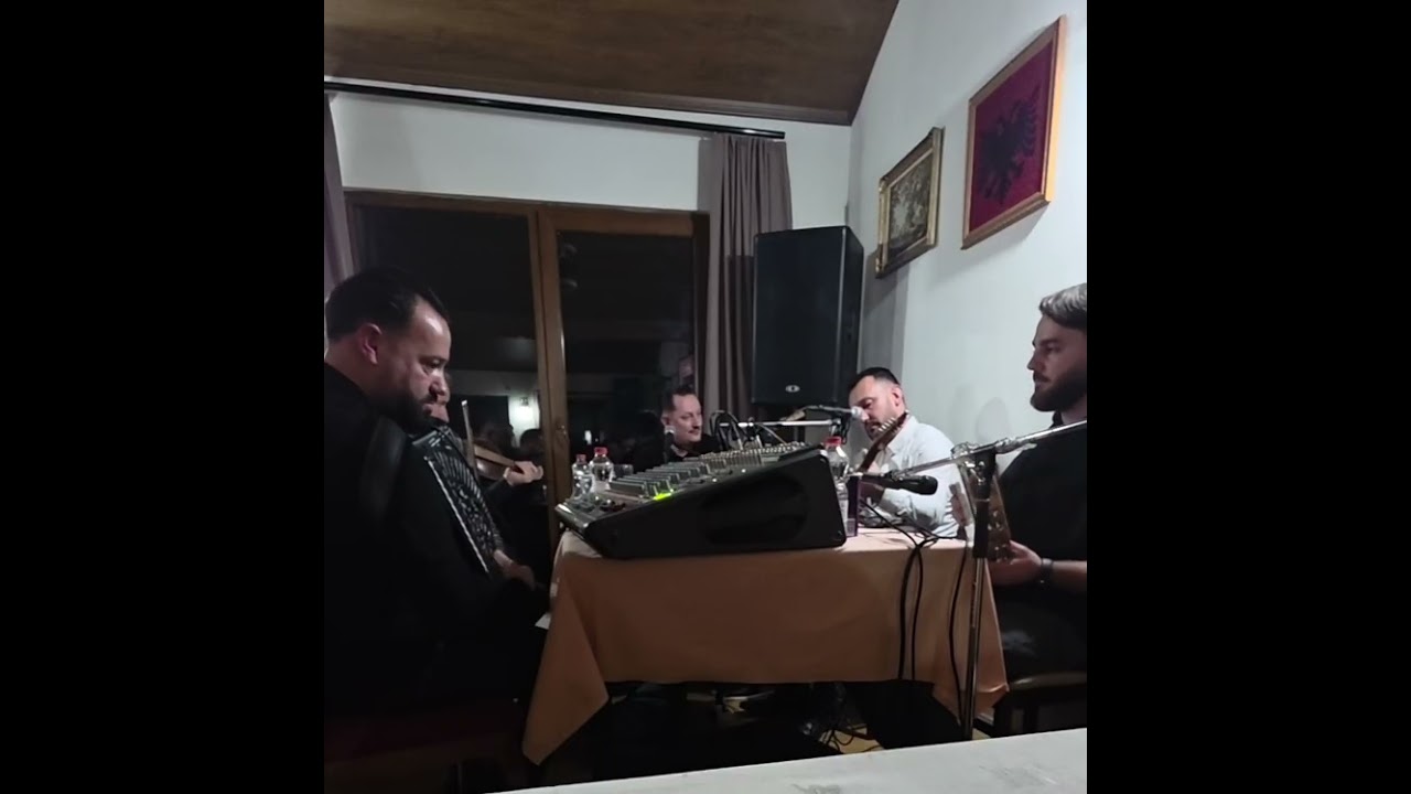 Ka ra shkau ne Karadak Martin Gojani Mark Gojani &grupi Kol Bardheci Beqir Isufi Kastriot Bardheci