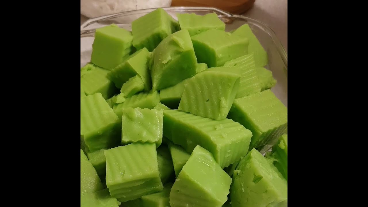 How to make  thai dessert panda rice coconut pudding (qhia ua khobnoom thaib qab heev) 😋
