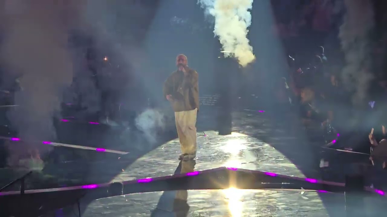 עומר אדם - חברות שלך,שני משוגעים,נועצת מבט,יעשו לנו כבוד,מהפכה של שמחה - NEXT - נקסט 