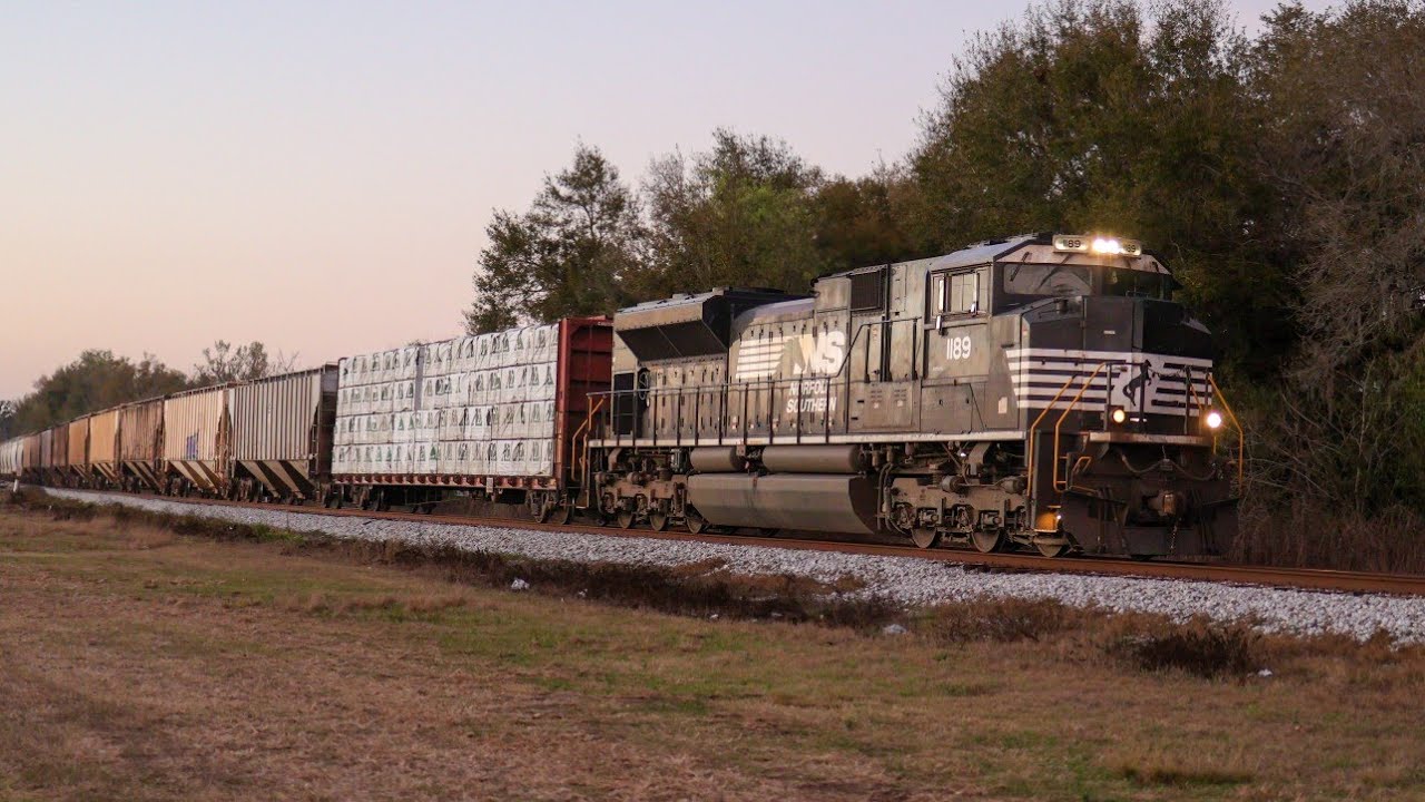 02/20/26 Sunset Catch: CSX B212 w/ Solo NS SD70ACe 1189 | Vitis Junction Pace + Amazing Horn