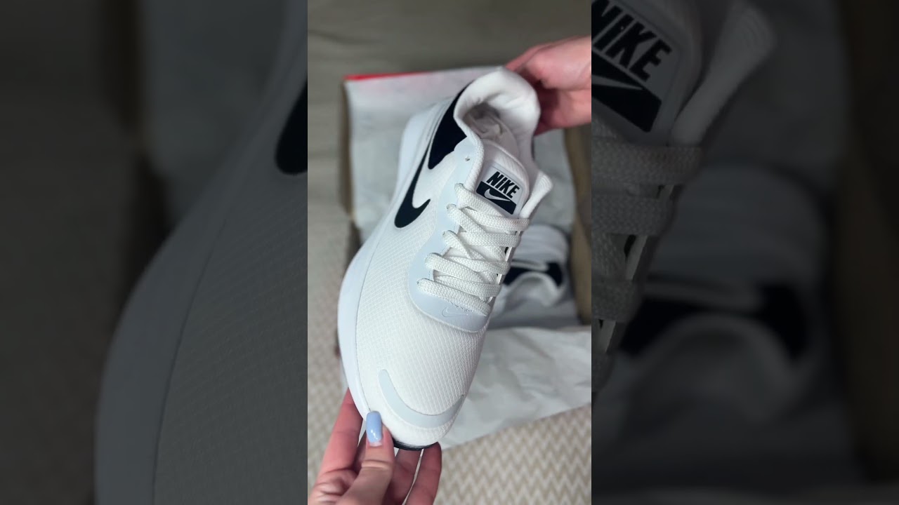 Nike Tanjun White Black #nike #shoes #sneakers #niketanjun #shoes #casuallook #sneakerhead