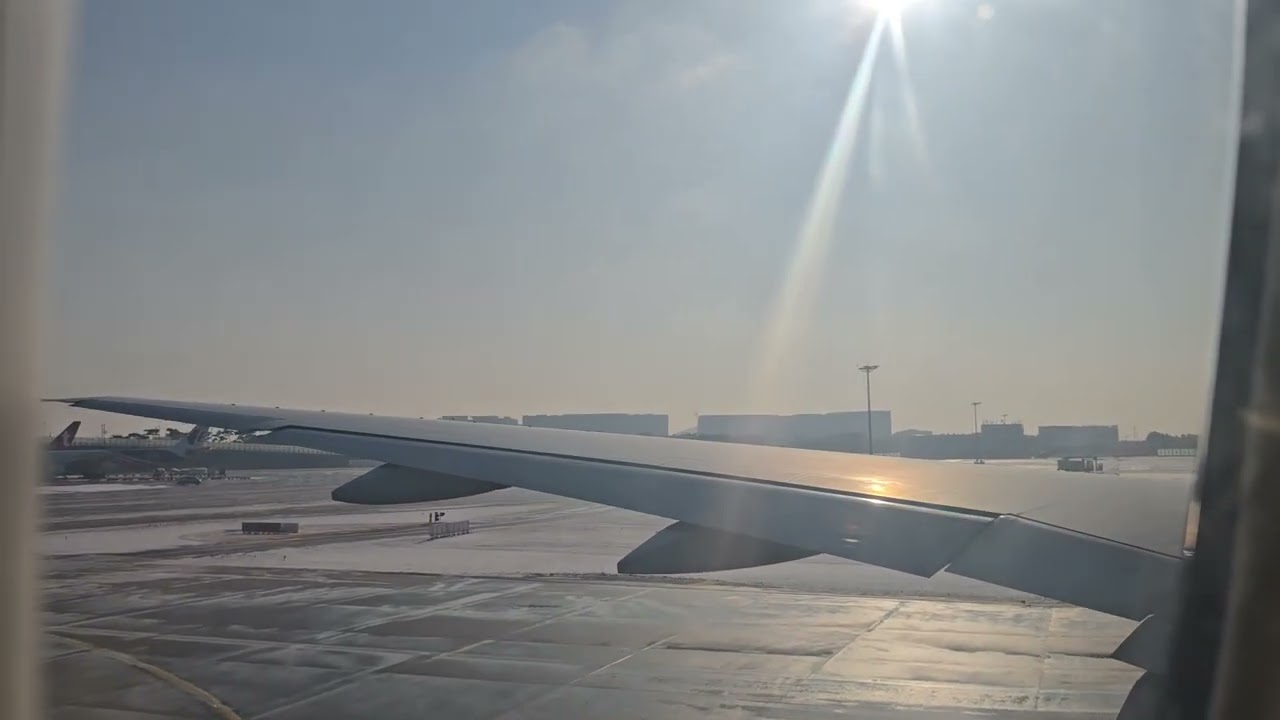 여행 가는 느낌 내보자고✈️ 비행기 ASMR 이륙 장면만 :)