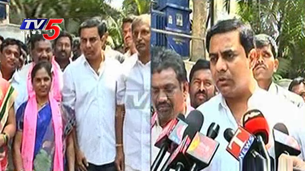 Vemulawada Municipal Chairman Namala Uma Joins TRS | TV5 News
