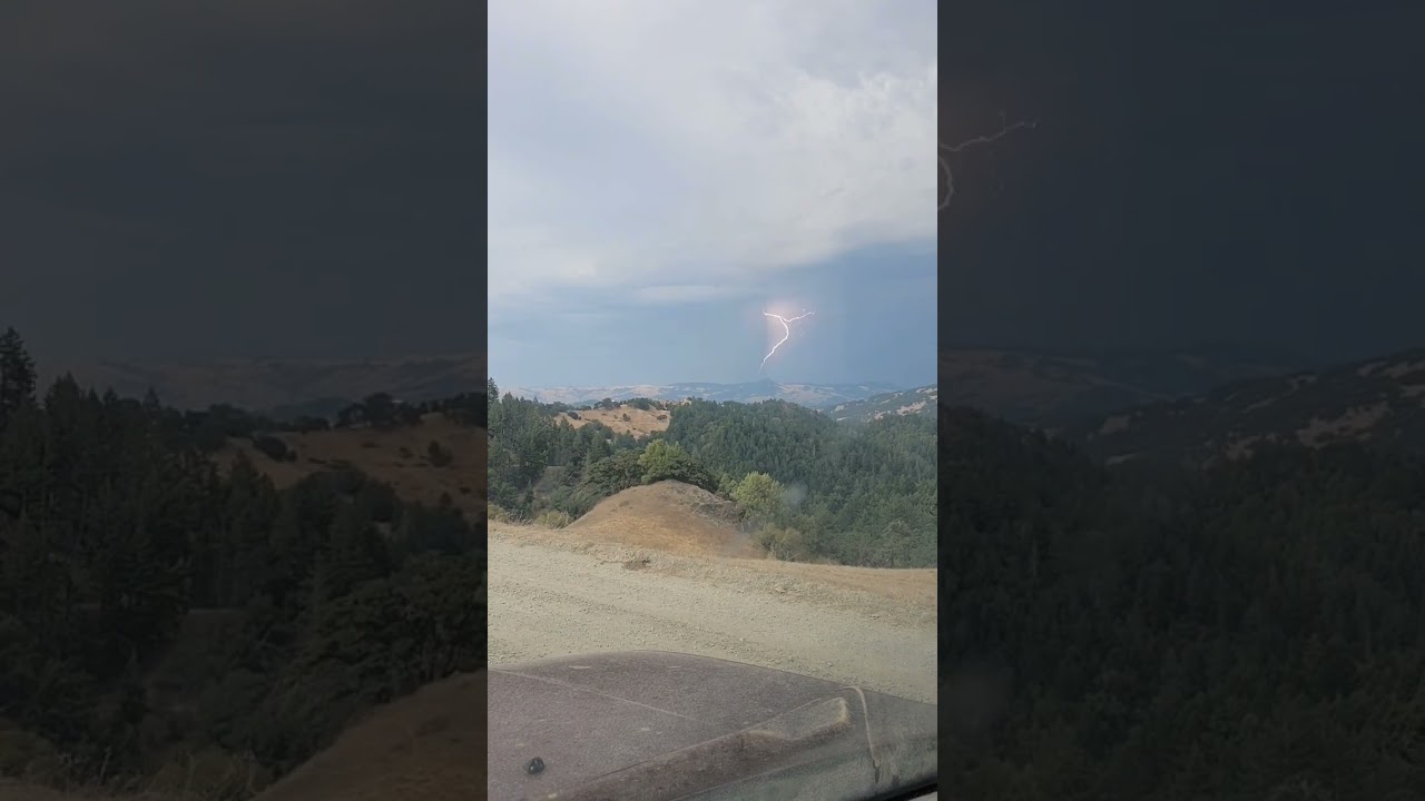 Lightning east of Garberville 8/14/23