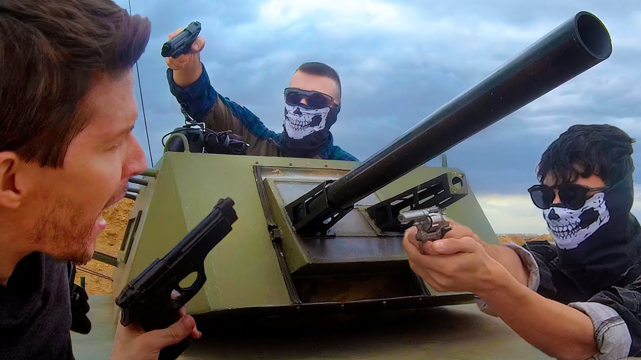 ME DISPARA DESDE EL TANQUE - SURVIVAL ZOMBIE