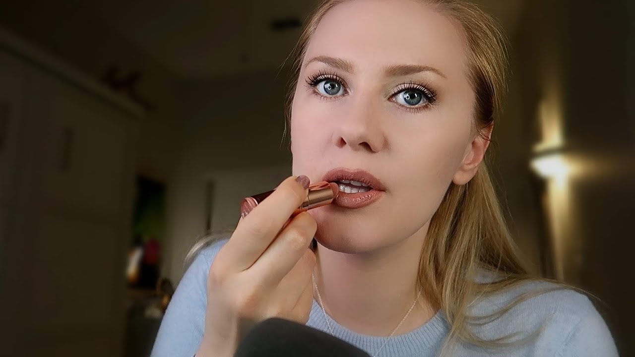 Whispered Make-up during the Rain 💄⛈️ ASMR