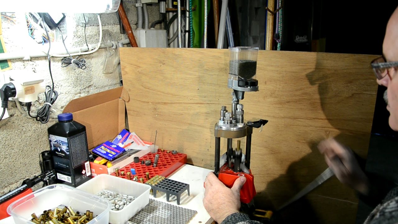 Rechargement des balles à douilles métalliques aves la presse LEE Turret