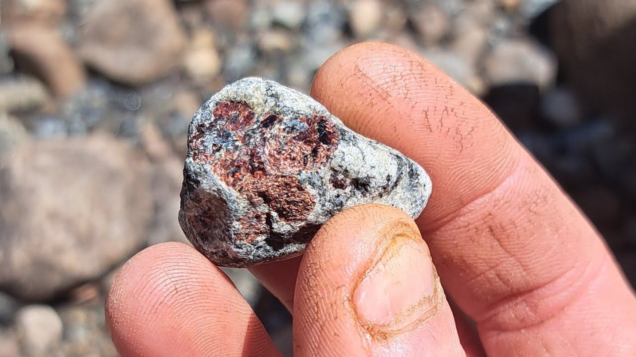 Labradorite, Garnet  &  
