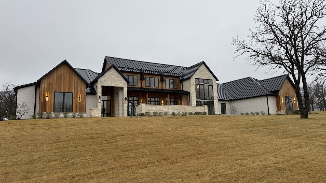 INSIDE 2 INCREDIBLY DESIGNED LUXURY HOMES IN TEXAS