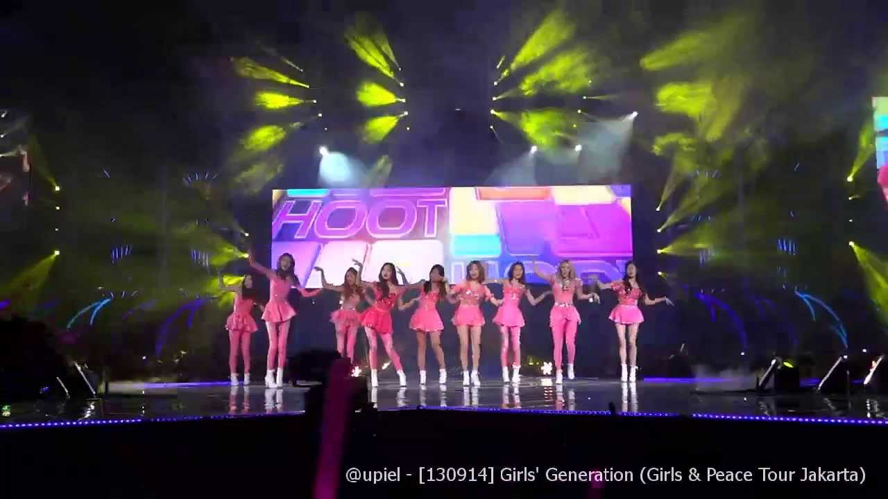 [HD] Opening + Hoot - [130914] Girls' Generation (Girls & Peace Tour Jakarta)
