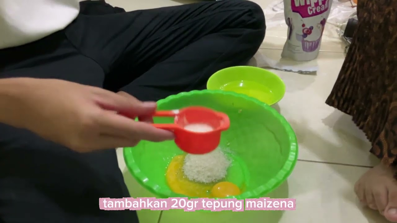 Penerapan Bioteknologi konvensional dalam Fermentasi Pembuatan Donut mini (Axtarius kelompok 3)