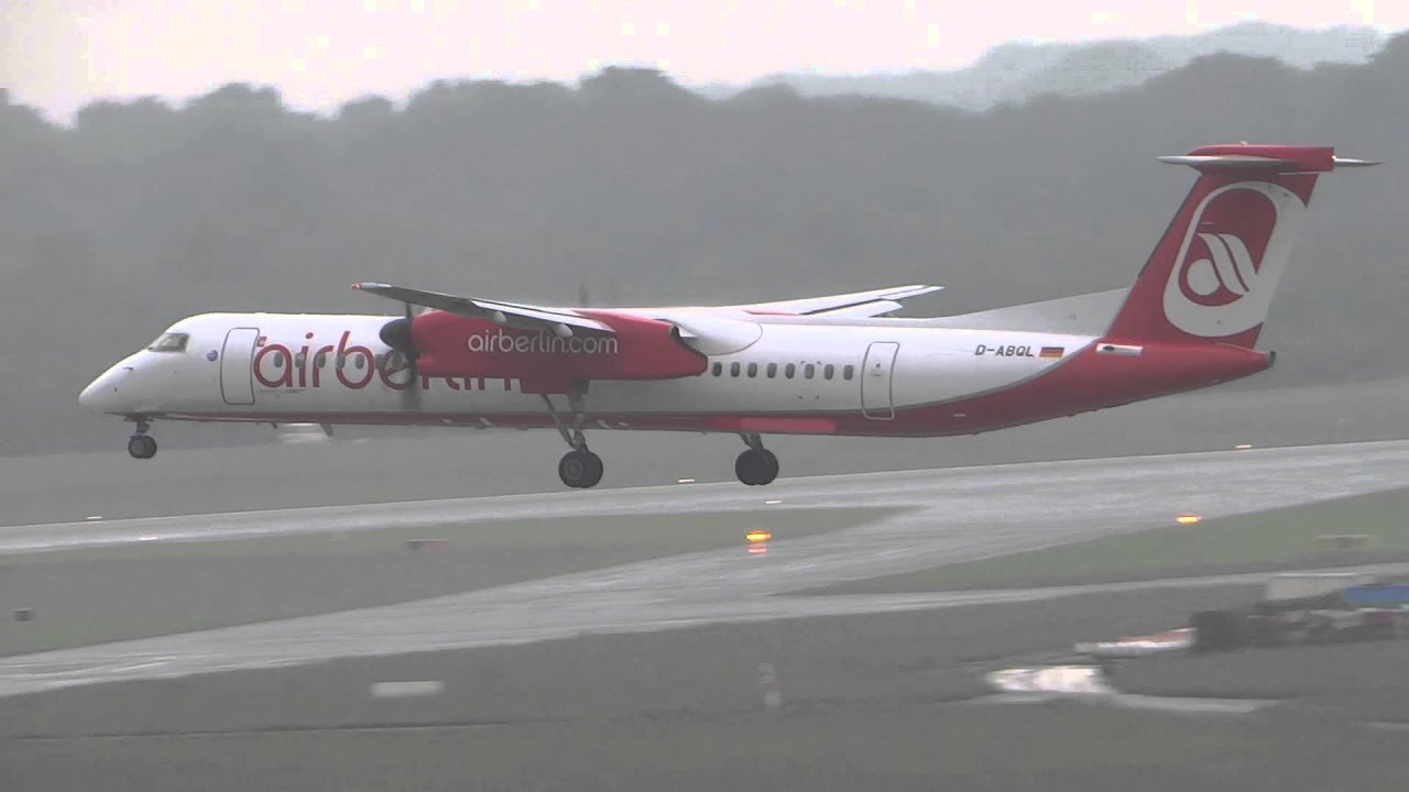 Airberlin Dash 8 Q400 Landing at Hamburg Airport D-ABQL