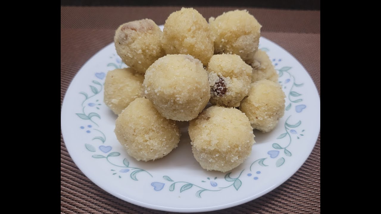 Rava Ladoo / ರವೆ ಉಂಡೆ / रवा लड्डू  / Rullanva UnDo / सूजी के लड्डू