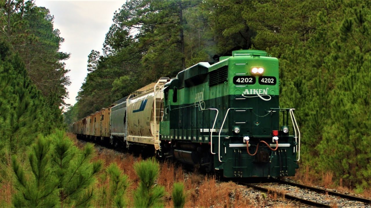Aiken Railway: Chasing AIKR 4202 around Aiken County, SC