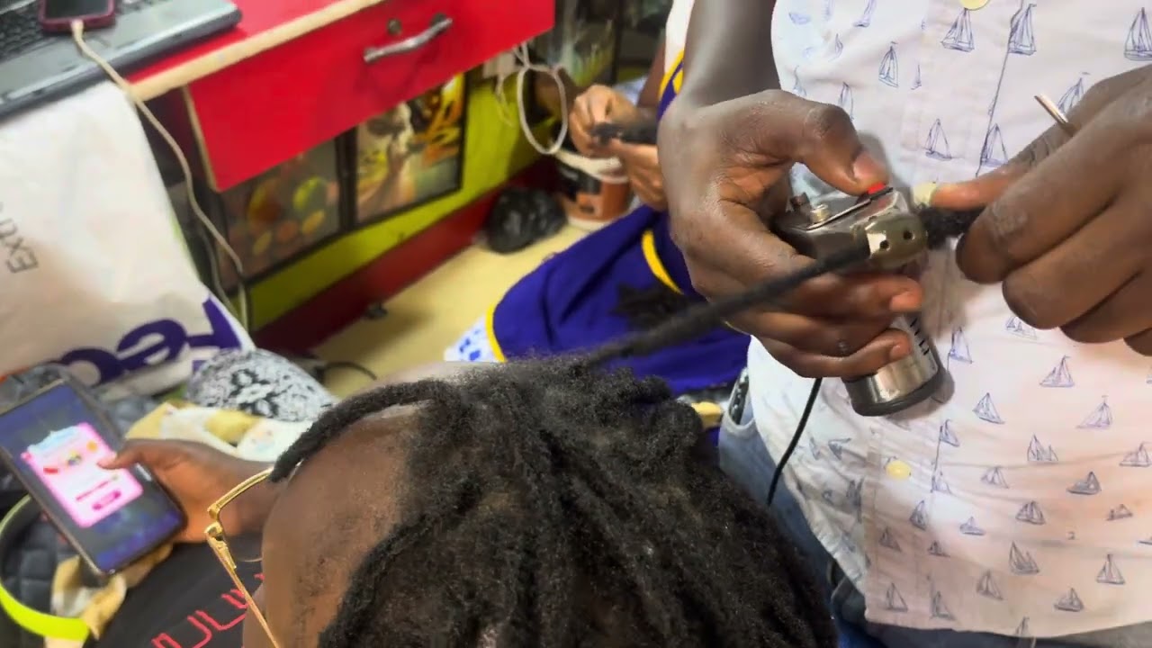 +256702557451 we sell dreadlock machines that's how we're using machine to join natural dreadlocks