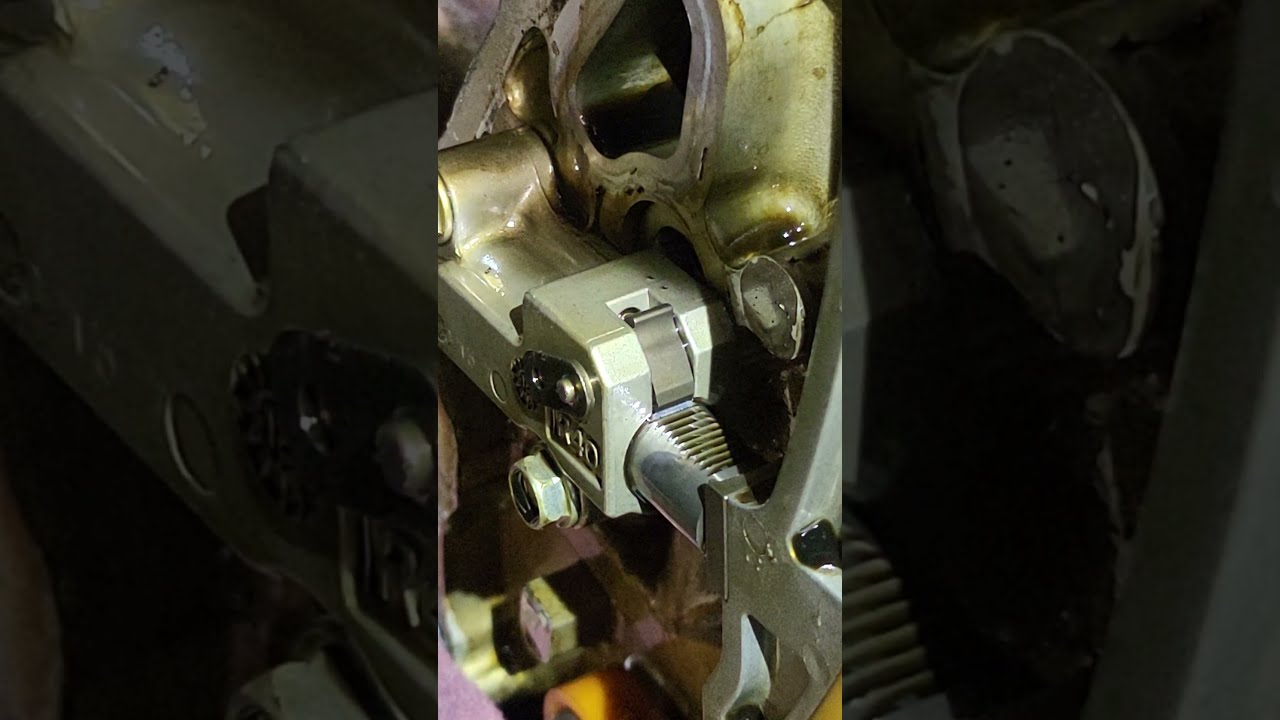Sheeesh 👀 | Stretched Honda K24 Timing Chain #shorts #honda #timingchain #tensioner #crv