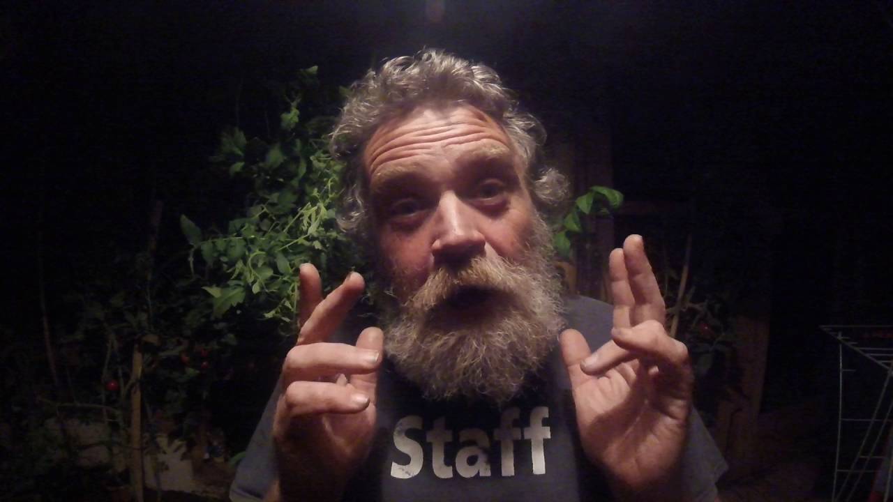 🔵 Flake Meaning Flaky Examples C2 English CAE CPE IELTS 9 British English Pronunciation