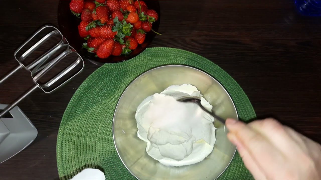 Cum se bate frișca din smântână naturală-secrete