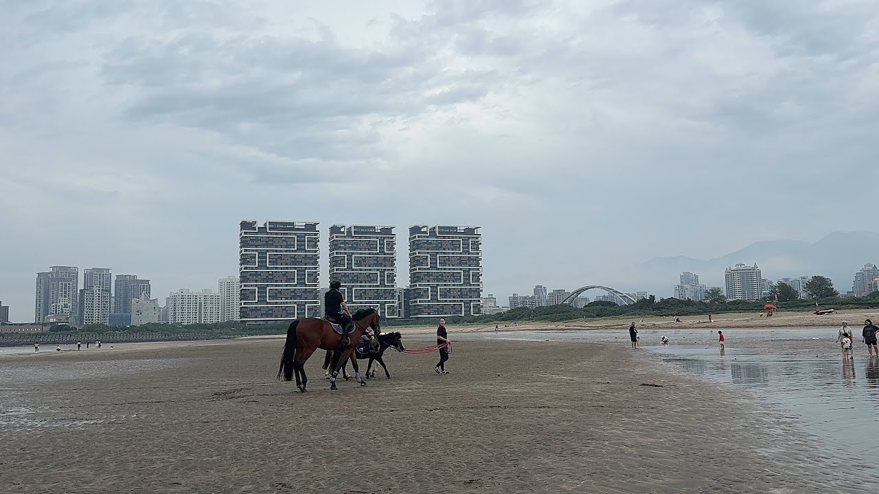 Shalun Beach  Tanshui Taiwan