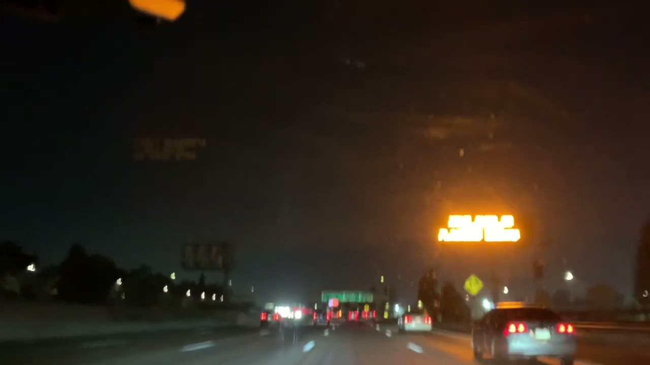 Beautiful late night driving on the 91 freeway Ca 🛣️ a look views sounds enjoy 😀