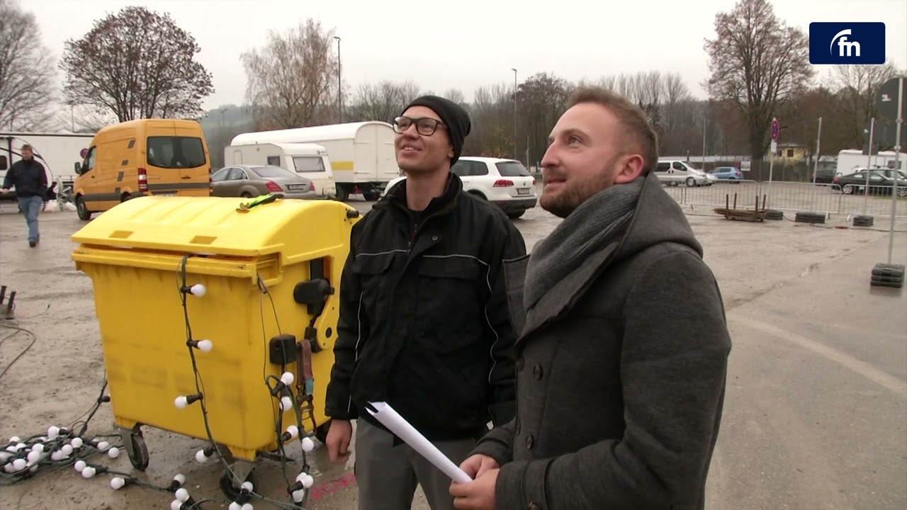 Weihnachtszirkus in Bad Mergentheim wird aufgebaut - by Fränkische Nachrichten