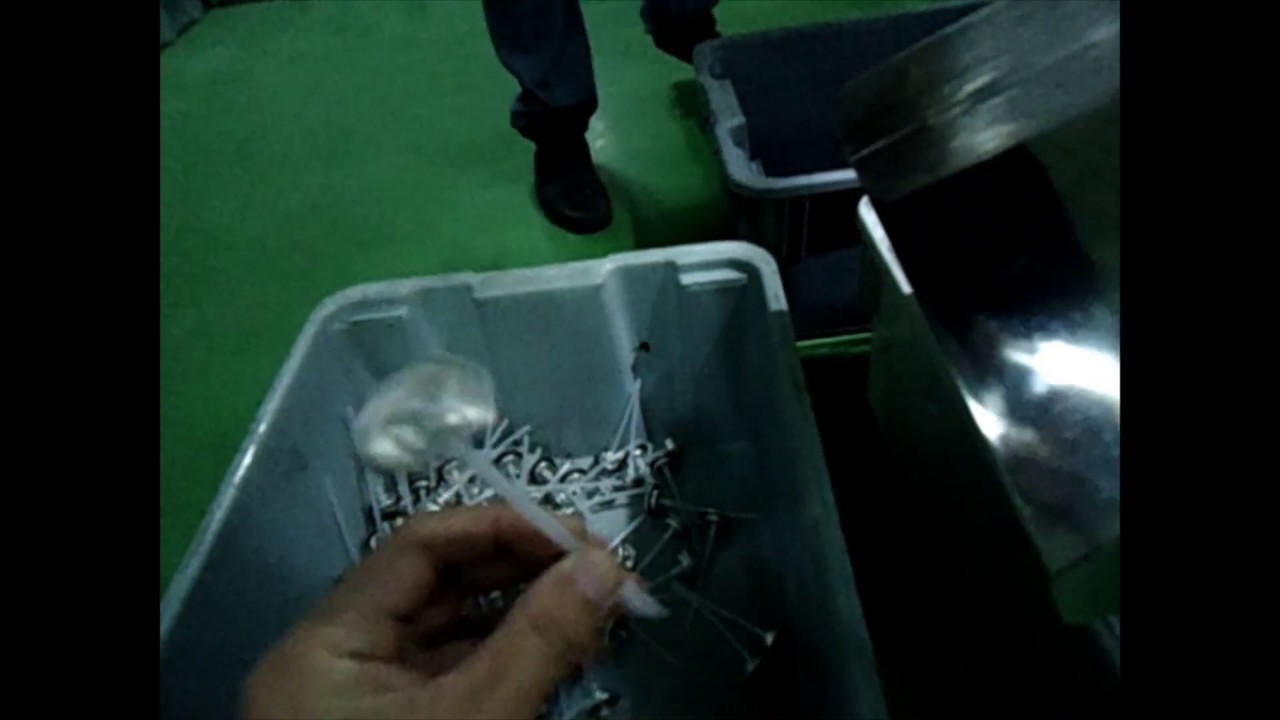 Aerosol valve intubation machine