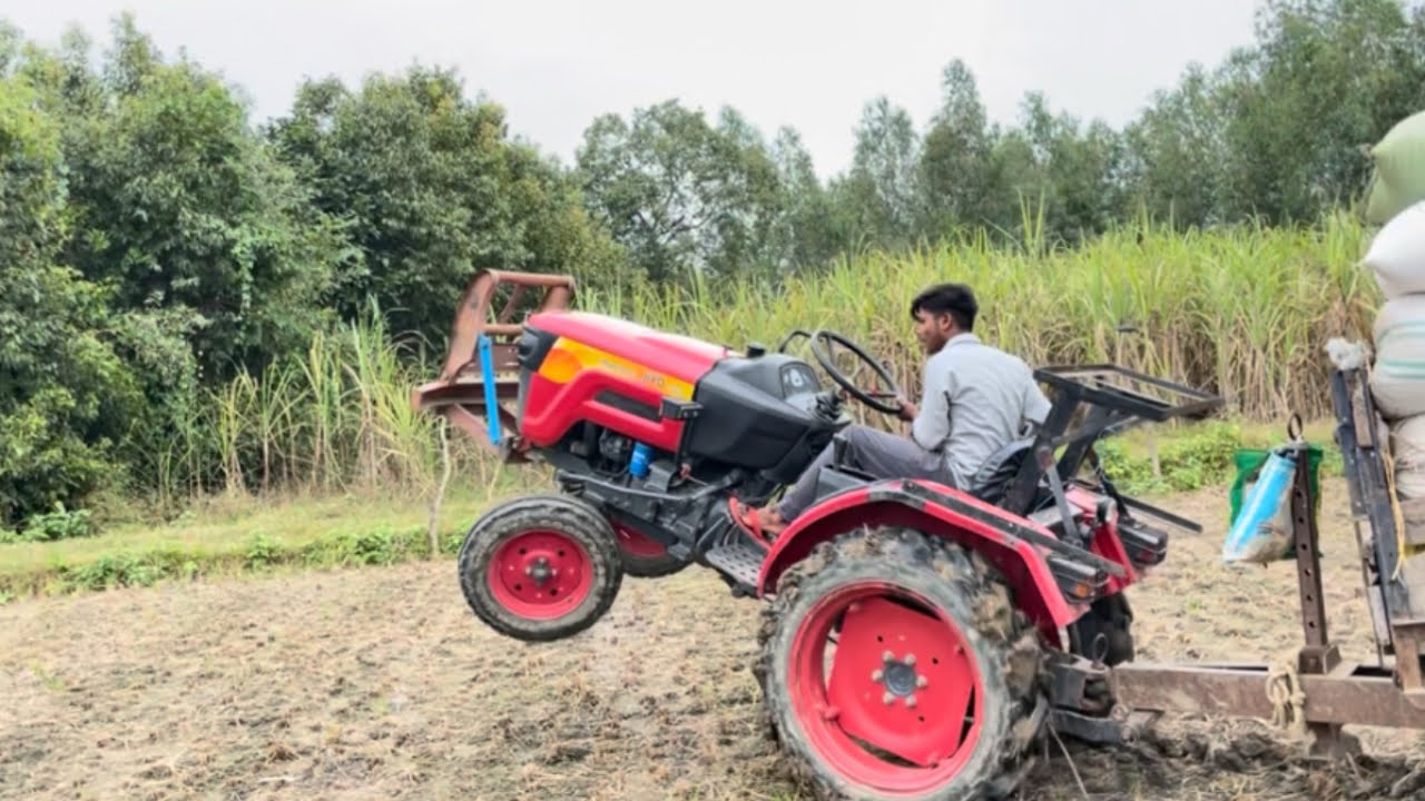 😱gile khet me फसगाया ट्रैक्टर/mahindara jivo 225 /❤️‍🔥 fani blog और मस्ती and deshi life 
