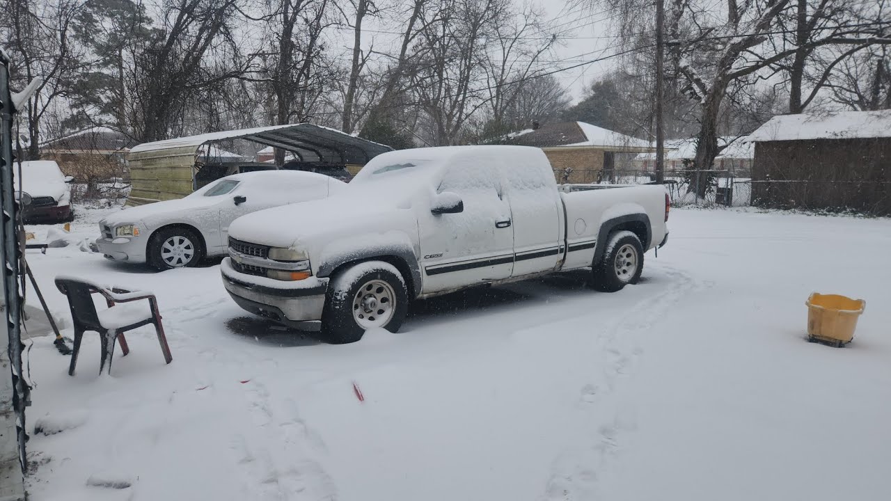 SNOW HAS TOUCHDOWN 